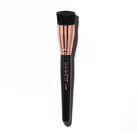 Liquid Mirage Foundation Brush L300 Image - 01