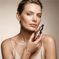 Liquid Mirage Color Adjusting Foundation + SPF50 - Medium Image - 11